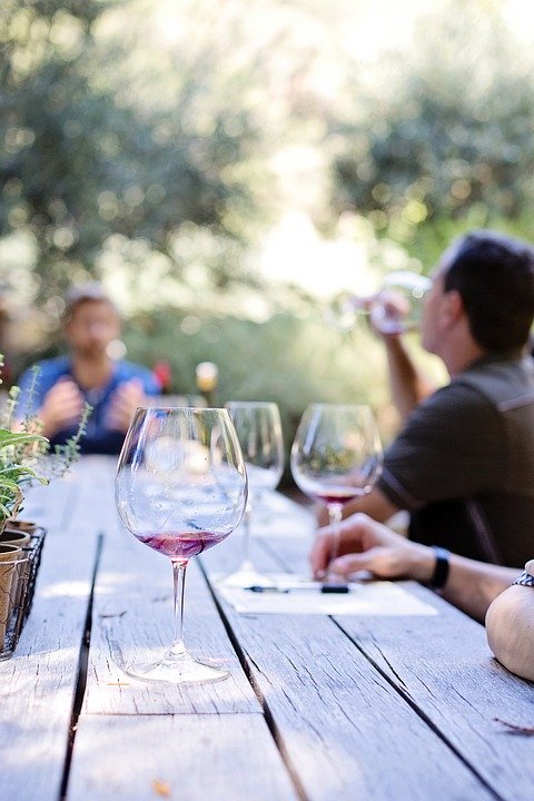 Vins de Margaux : de la visite des châteaux à la dégustation